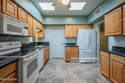 596 E Savannah St, Vail, AZ 85641 photo 6