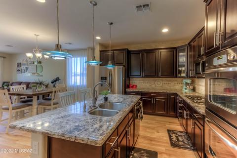 275 E Refuge Loop, Vail, AZ 85641 photo 8