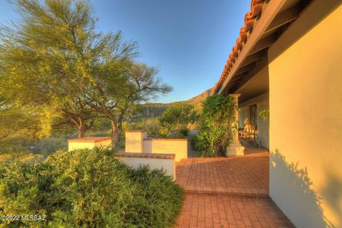 661 E Windward Pl, Tucson, AZ 85704 photo 3