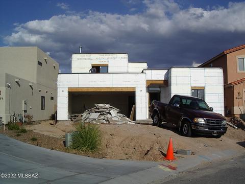 9481 E Lilly Bay Loop, Tucson, AZ 85710 photo 8