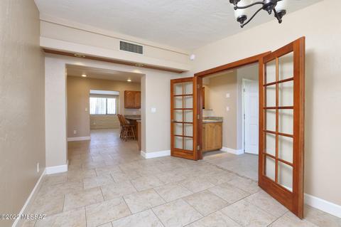 2817 N Laurel Ave, Tucson, AZ 85712 photo 11