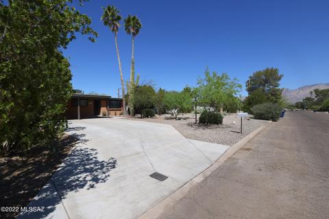 2817 N Laurel Ave, Tucson, AZ 85712 photo 2