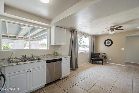 3000 S Harrison Rd, Tucson, AZ 85730 photo 14