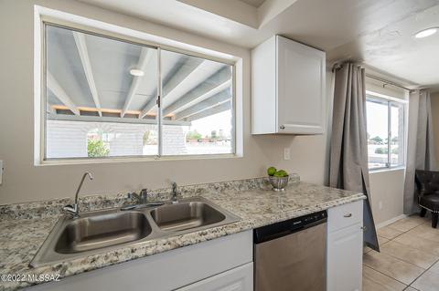 3000 S Harrison Rd, Tucson, AZ 85730 photo 18