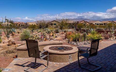 13945 E Barouche Dr, Vail, AZ 85641 photo 2