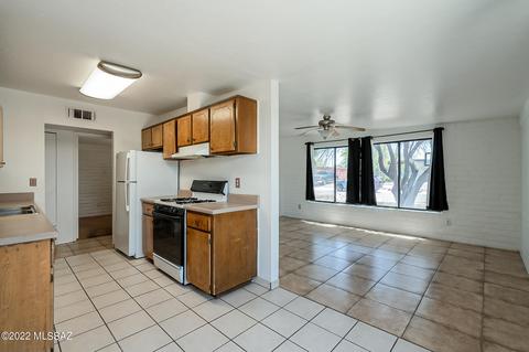 6981 E Brooks Dr, Tucson, AZ 85730 photo 6