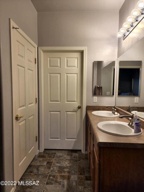 7635 E Fair Meadows Loop, Tucson, AZ 85756 photo 11