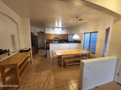 7635 E Fair Meadows Loop, Tucson, AZ 85756 photo 4