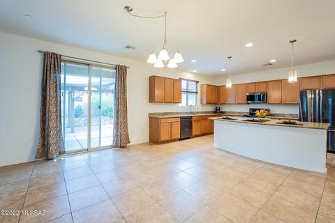 115 E Forrest Feezor St, Vail, AZ 85641 photo 7