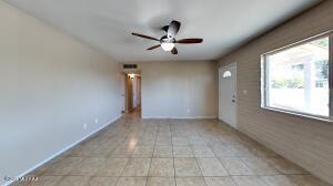 6759 E Hawk Dr, Tucson, AZ 85730 photo 2