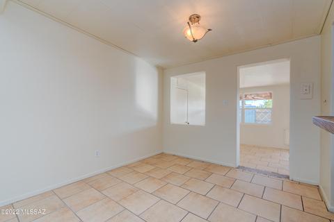 6502 E Baylor Dr, Tucson, AZ 85710 photo 7
