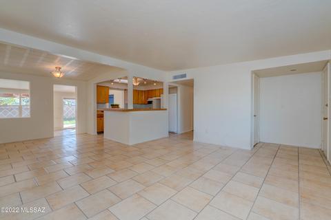 6502 E Baylor Dr, Tucson, AZ 85710 photo 4