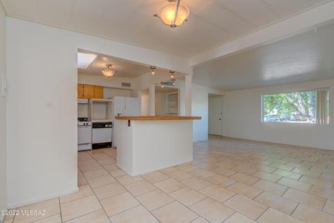 6502 E Baylor Dr, Tucson, AZ 85710 photo 9