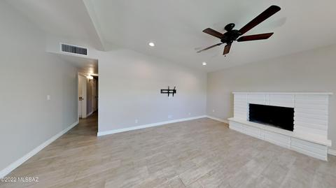 2201 E Florence Dr, Tucson, AZ 85719 photo 5