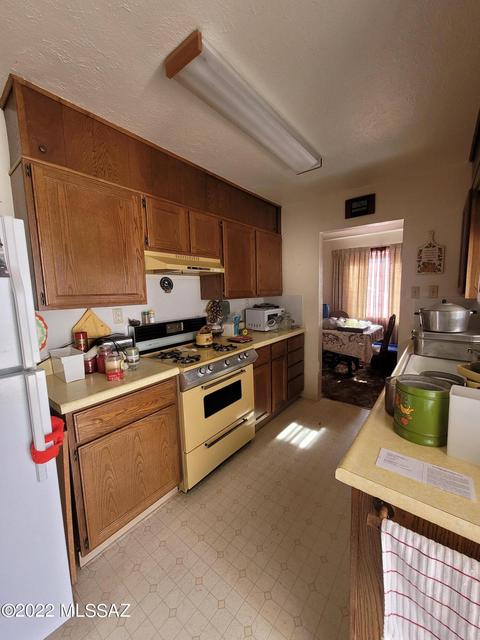 206 W Granada St, Willcox, AZ 85643 photo 2