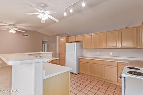 7940 S Danforth Ave, Tucson, AZ 85747 photo 9