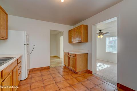 3751 E 24th St, Tucson, AZ 85713 photo 11