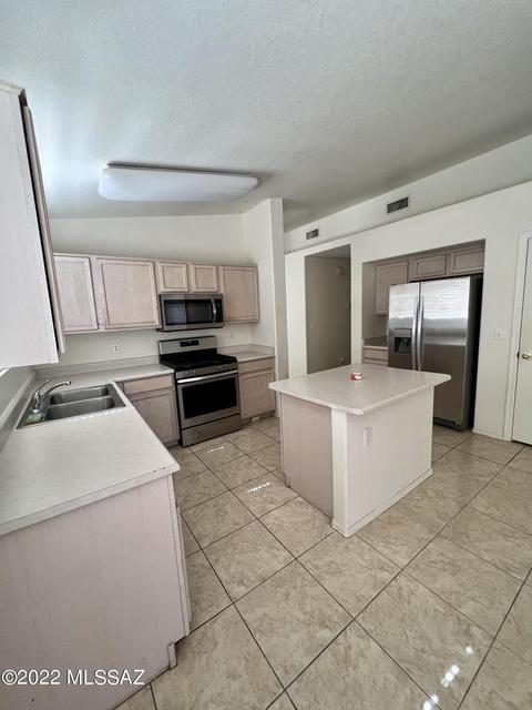 9456 E Bench Mark Loop, Tucson, AZ 85747 photo 9