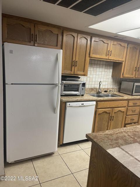 1200 E River Rd #A-4, Tucson, AZ 85718 photo 4
