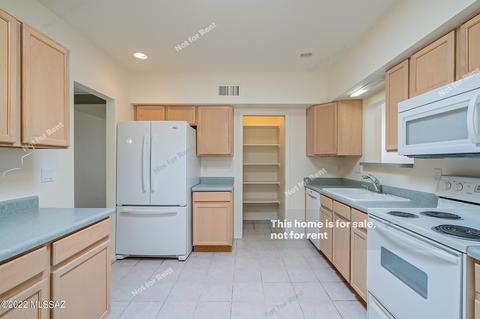 590 E Savannah St, Vail, AZ 85641 photo 6