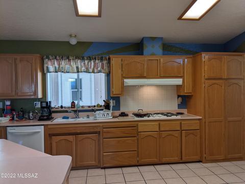 3502 S Goldleaf Loop, Tucson, AZ 85735 photo 2