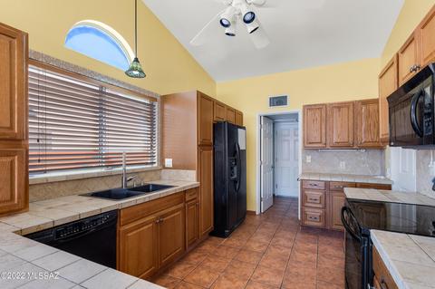 3682 W Thundercloud Loop, Tucson, AZ 85742 photo 13