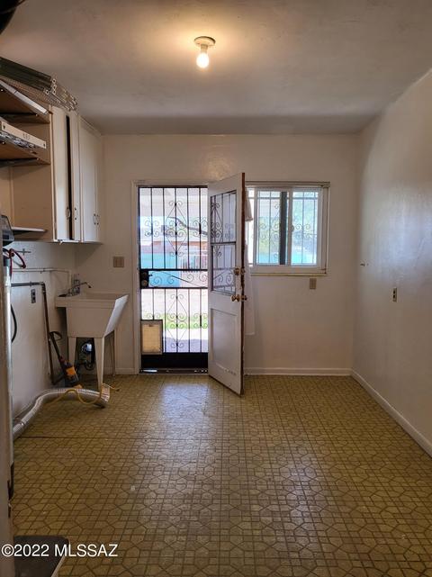 2414 E Beverly Dr, Tucson, AZ 85719 photo 19