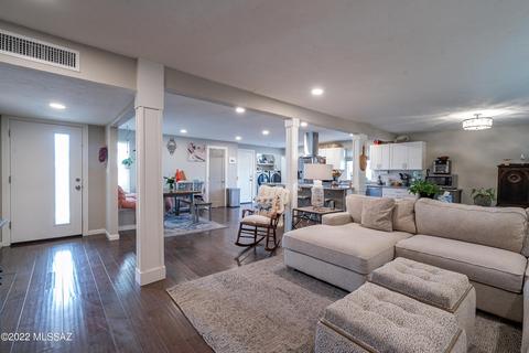 9024 E 33rd Pl, Tucson, AZ 85710 photo 2