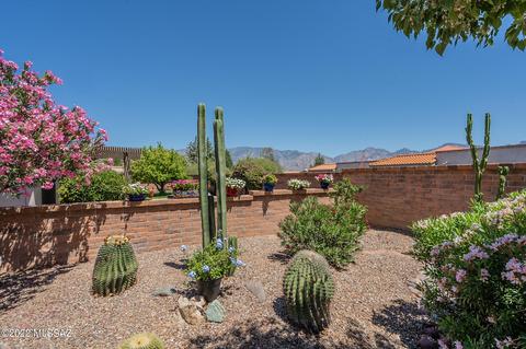 1132 E Haystack Dr, Oro Valley, AZ 85755 photo 1