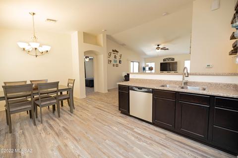 4098 E Shadow Branch Dr, Tucson, AZ 85756 photo 9