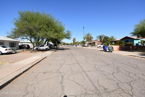 449 E Smoot Dr, Tucson, AZ 85705 photo 4