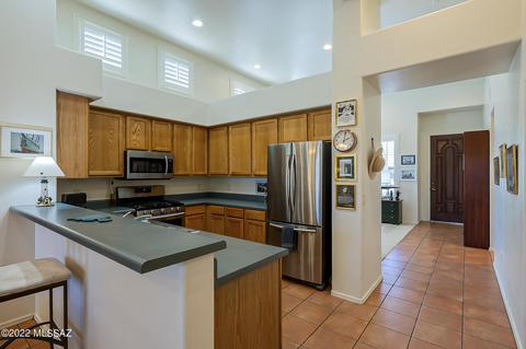 5200 S Nightbloom Way, Tucson, AZ 85747 photo 10