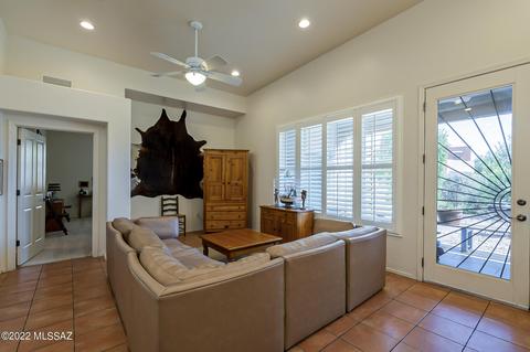 5200 S Nightbloom Way, Tucson, AZ 85747 photo 7