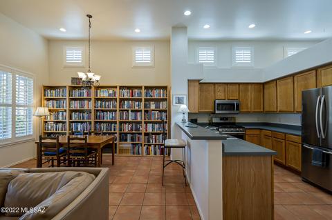 5200 S Nightbloom Way, Tucson, AZ 85747 photo 8