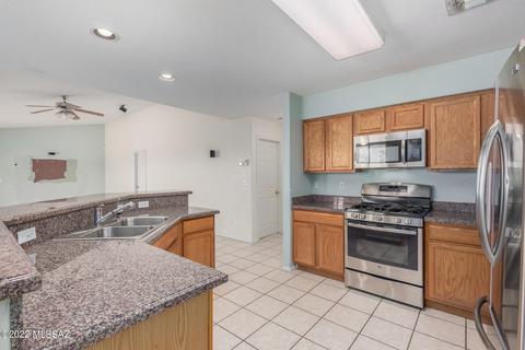 10698 E Bridgeport St, Tucson, AZ 85747 photo 8