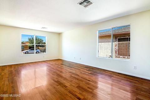 5935 E Tercel Dr, Tucson, AZ 85756 photo 4
