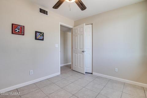 7741 E Apple Tree Dr, Tucson, AZ 85730 photo 11