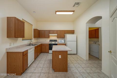 649 E Pima Meadows Dr, Vail, AZ 85641 photo 9