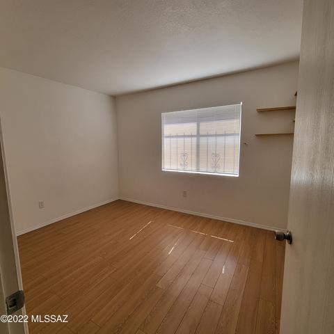 1071 E Halcyon Rd, Tucson, AZ 85719 photo 9
