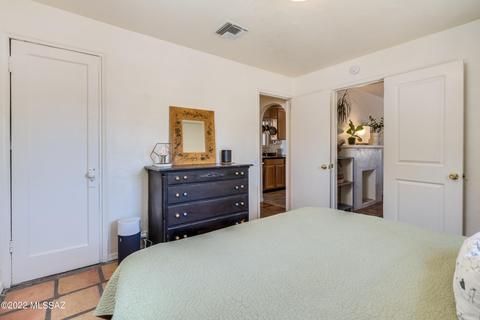 802 E Hedrick Dr, Tucson, AZ 85719 photo 15