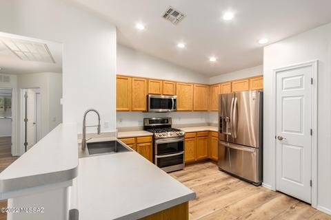 10461 E Chelan St, Tucson, AZ 85747 photo 8