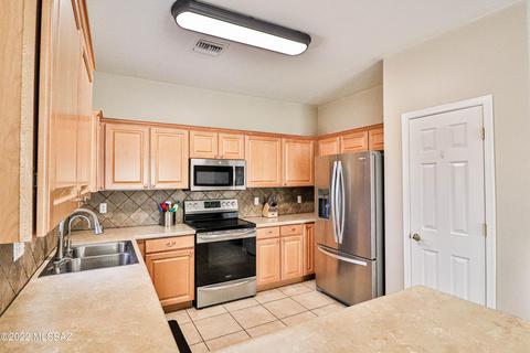 7560 E Fair Meadows Loop, Tucson, AZ 85756 photo 4
