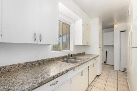 4526 E 20th St, Tucson, AZ 85711 photo 12