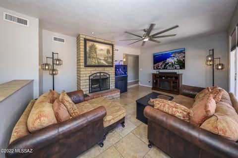 9702 E Watson Dr, Tucson, AZ 85730 photo 4
