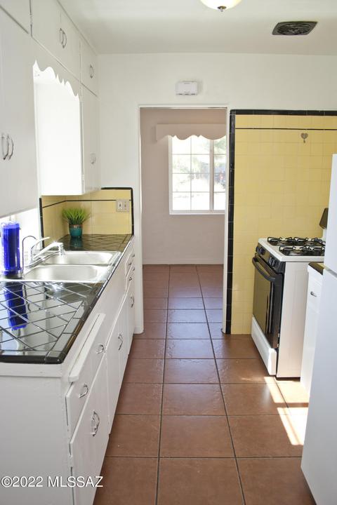 1514 E Hampton St, Tucson, AZ 85719 photo 16