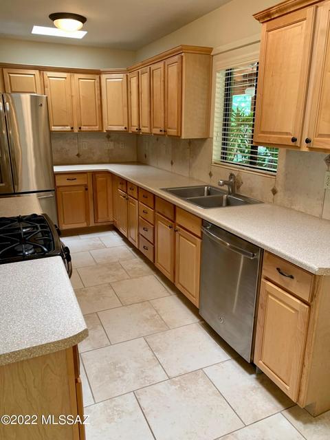 4765 E Montecito St, Tucson, AZ 85711 photo 5