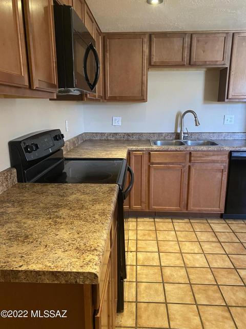 9870 E Celeste Dr, Tucson, AZ 85730 photo 11