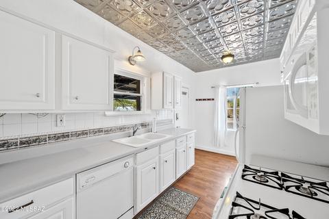 1745 E 8th St, Tucson, AZ 85719 photo 6