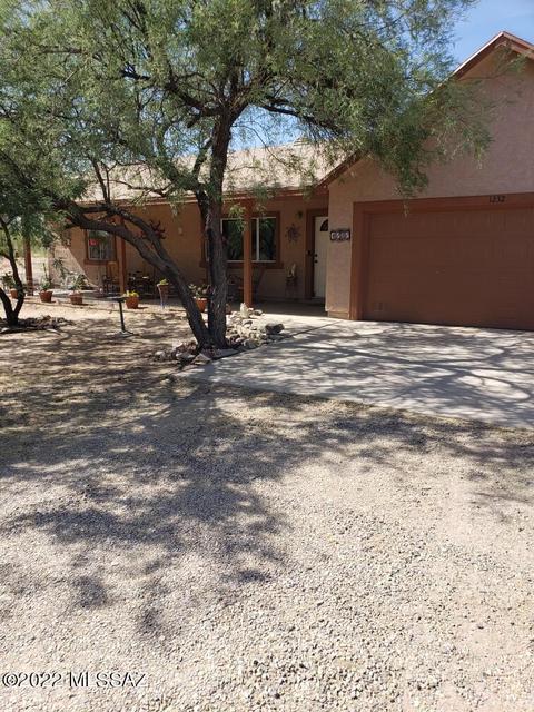 1232 E Morris Ln, Benson, AZ 85602 photo 1