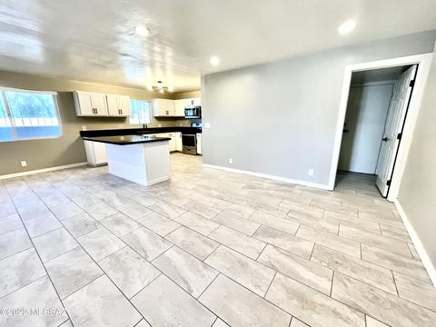 119 E 32nd St, Tucson, AZ 85713 photo 8